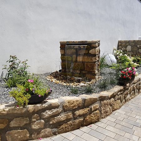 Winzerhof Lentsch Jois Exterior foto
